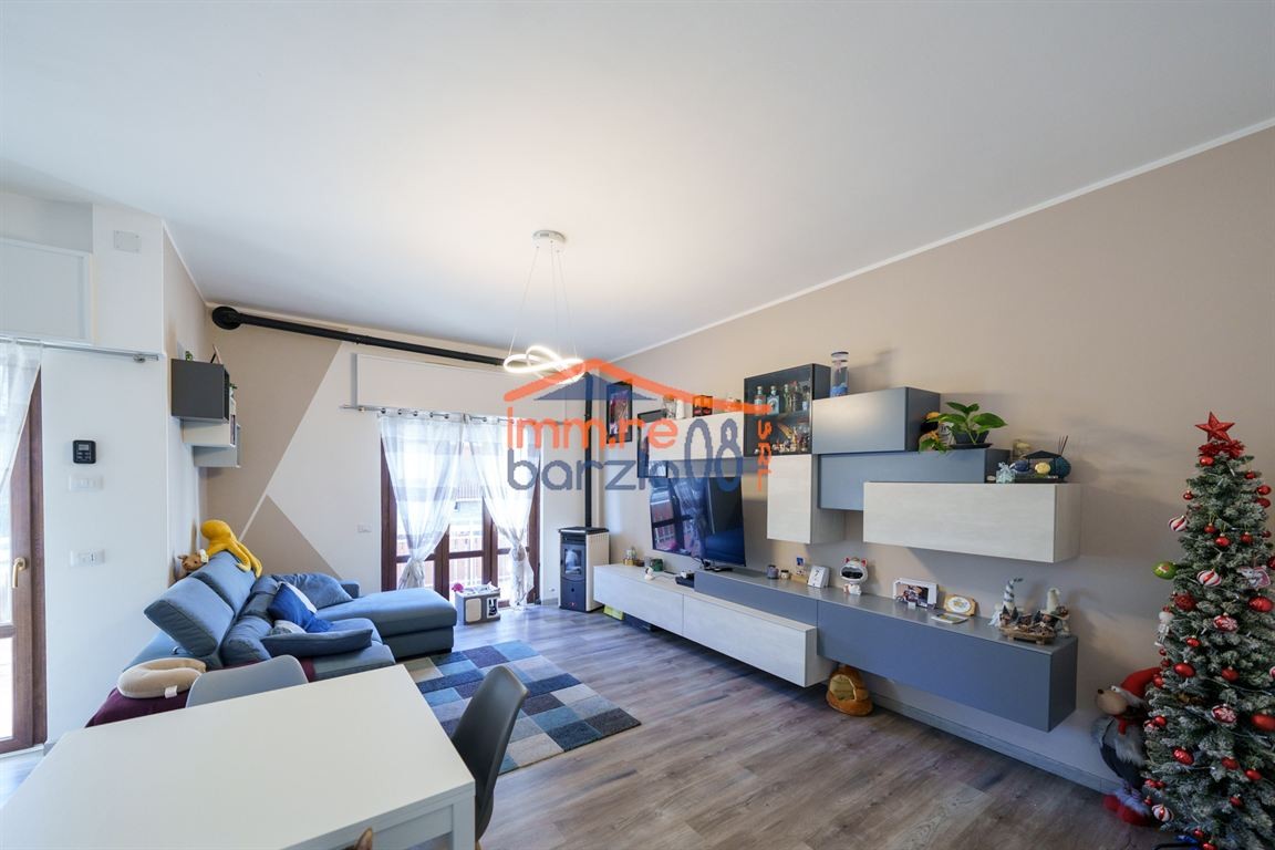 TRILOCALE MODERNO VICINO AL CENTRO - MOGGIO