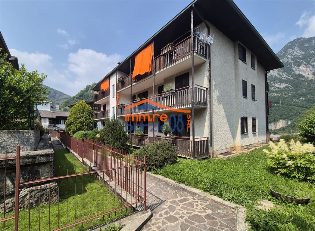 BILOCALE CON BALCONE E CANTINA - PASTURO