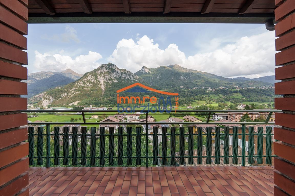 TRILOCALE CON TERRAZZO E BOX - PASTURO