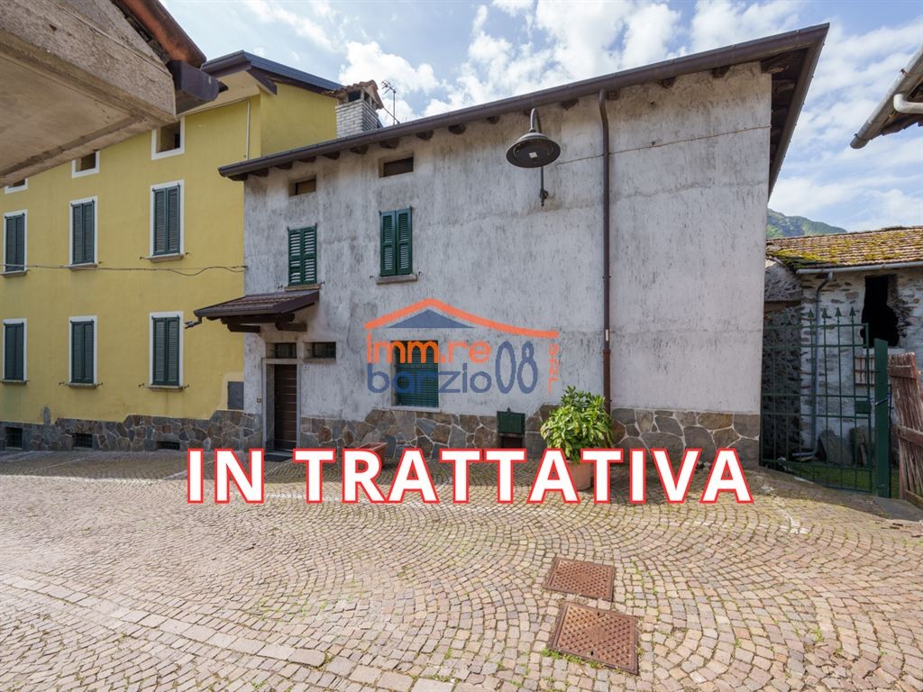 PORZIONE DI CASA CON 2 BILOCALI E GIARDINO - TACENO