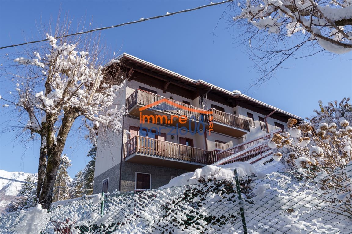 QUADRILOCALE CON BOX - CREMENO LOC. MAGGIO