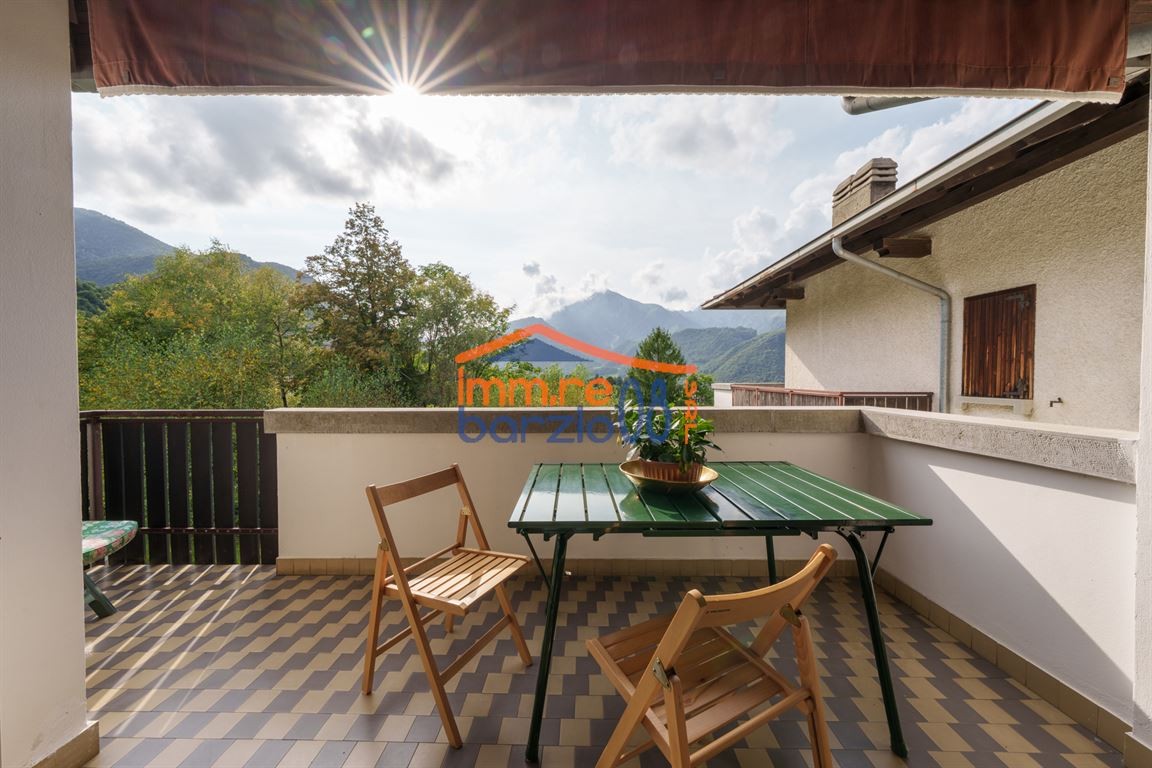 TRILOCALE CON TERRAZZO E BOX - CREMENO LOC. MAGGIO